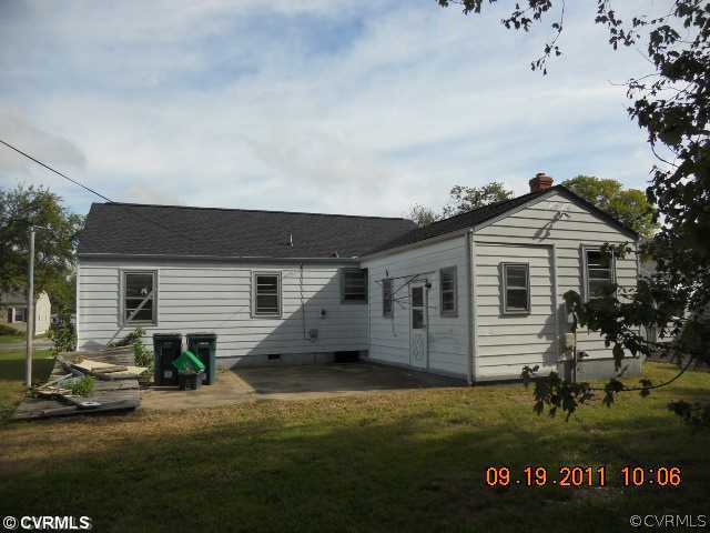 25 Wootton Road Sandston, VA 23150 - Photo 2 of 9 Exterior Back