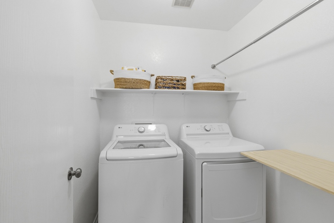 75 Jan Lane Georgetown, TX 78626 - Photo 25 of 32 Large Laundry room located on the same floor as primary and secondary bedrooms