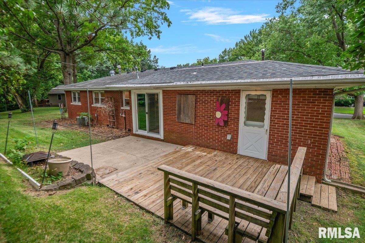 28 Sunny Side Drive Springfield, IL 62702 - Photo 29 of 32 Gallery Image 29