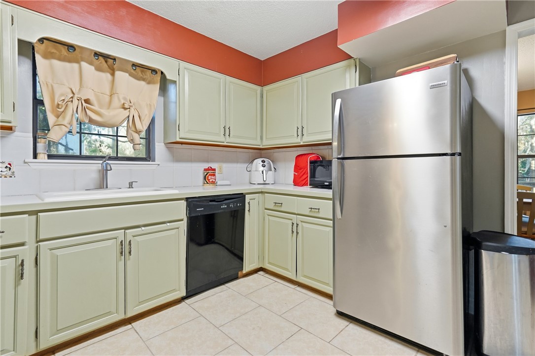 505 Old Mission Road Brunswick, GA 31525 - Photo 10 of 35