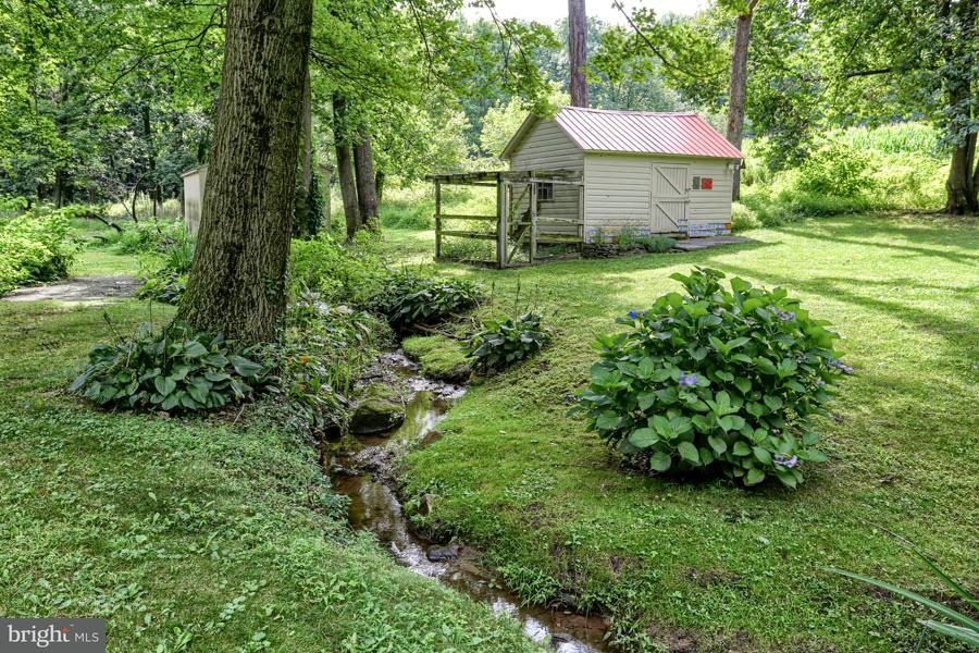 381 Greentree Road Elizabethtown, PA 17022 - Photo 7 of 35