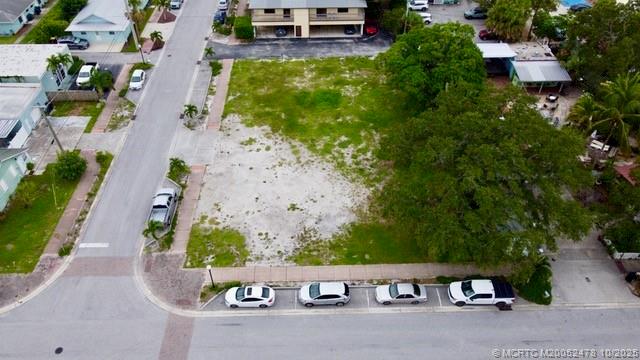 34 Southeast 6th Street Stuart, FL 34994 - Photo 3 of 5