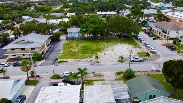 34 Southeast 6th Street Stuart, FL 34994 - Photo 4 of 5