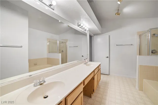 $1,900 | 362 Dooley Drive, Henderson, NV 89015