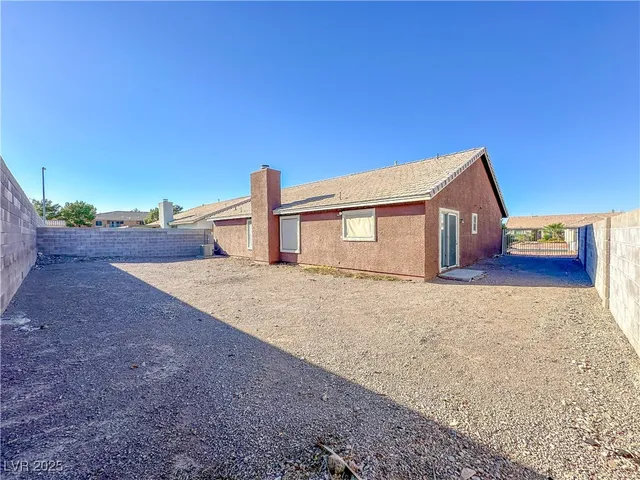 $1,900 | 362 Dooley Drive, Henderson, NV 89015