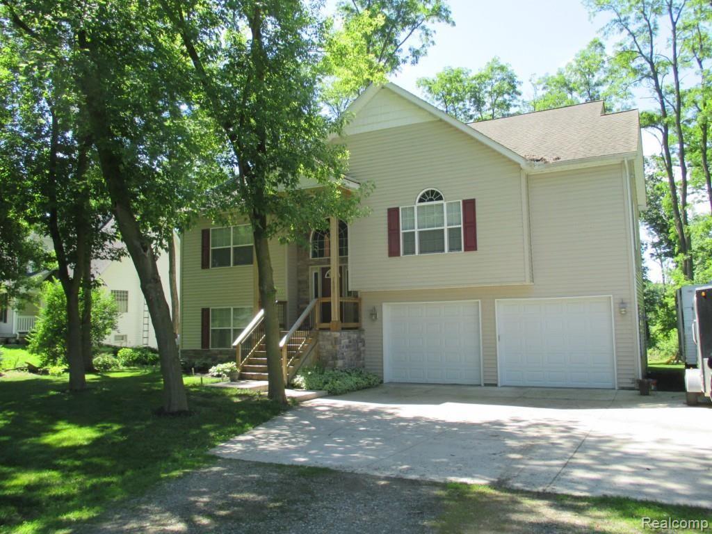 1539 West Rolston Road Linden, MI 48451 - Photo 1 of 18