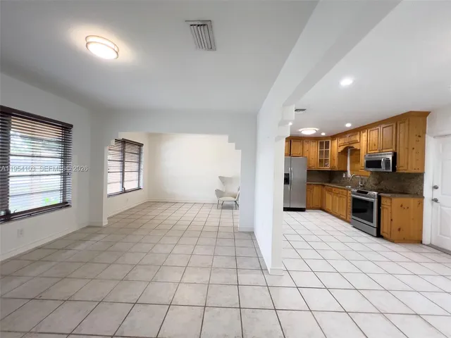 $3,600 | 6295 Southwest 33rd Street, Miami, FL 33155