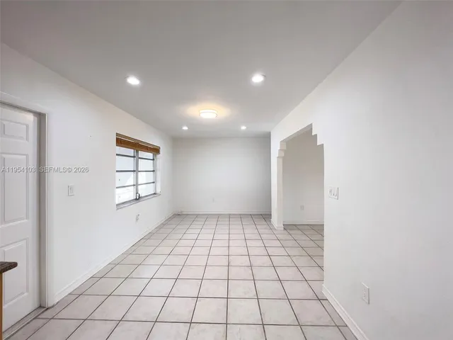 $3,600 | 6295 Southwest 33rd Street, Miami, FL 33155