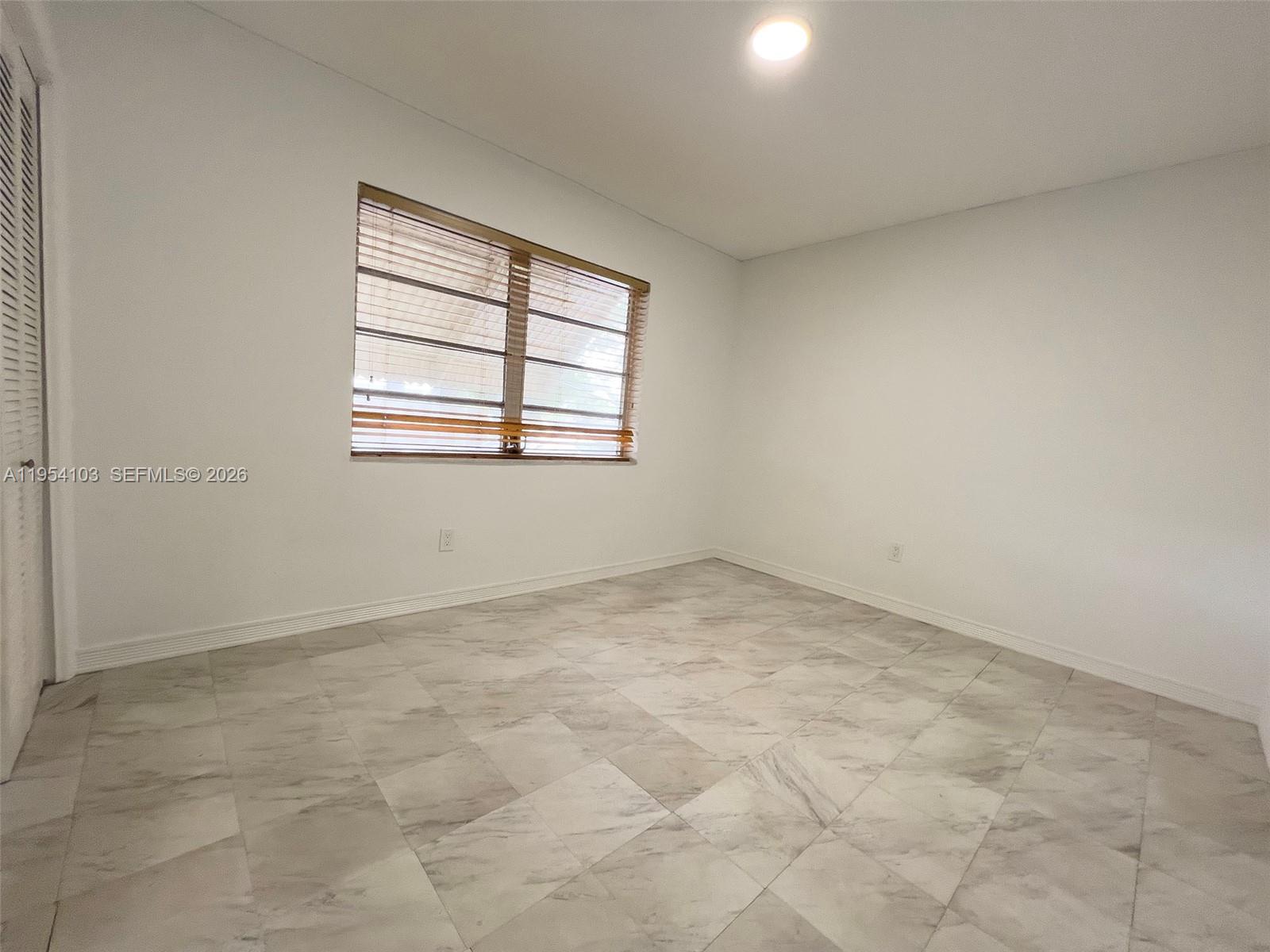 6295 Southwest 33rd Street Miami, FL 33155 - Photo 9 of 13