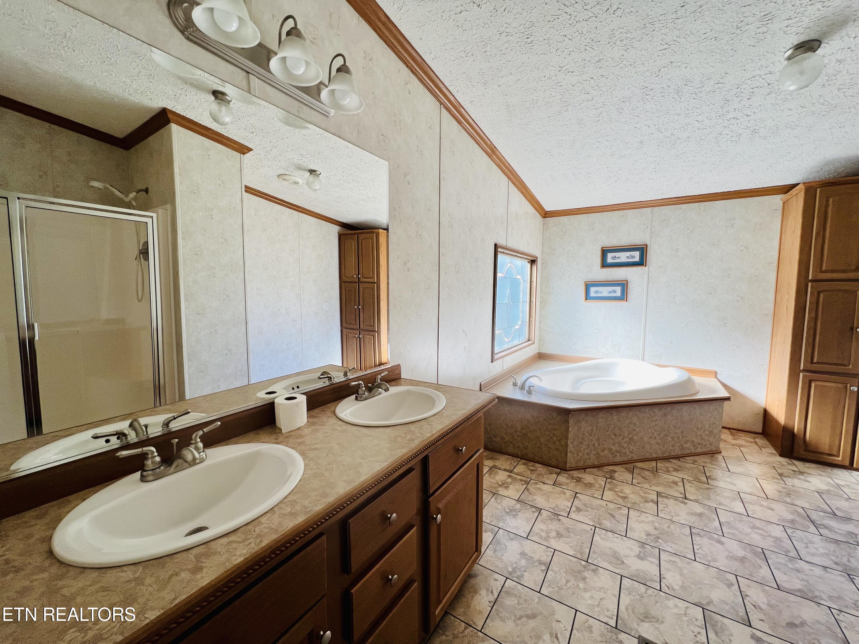 171 England Road Tazewell, TN 37879 - Photo 13 of 47 IMG_6508