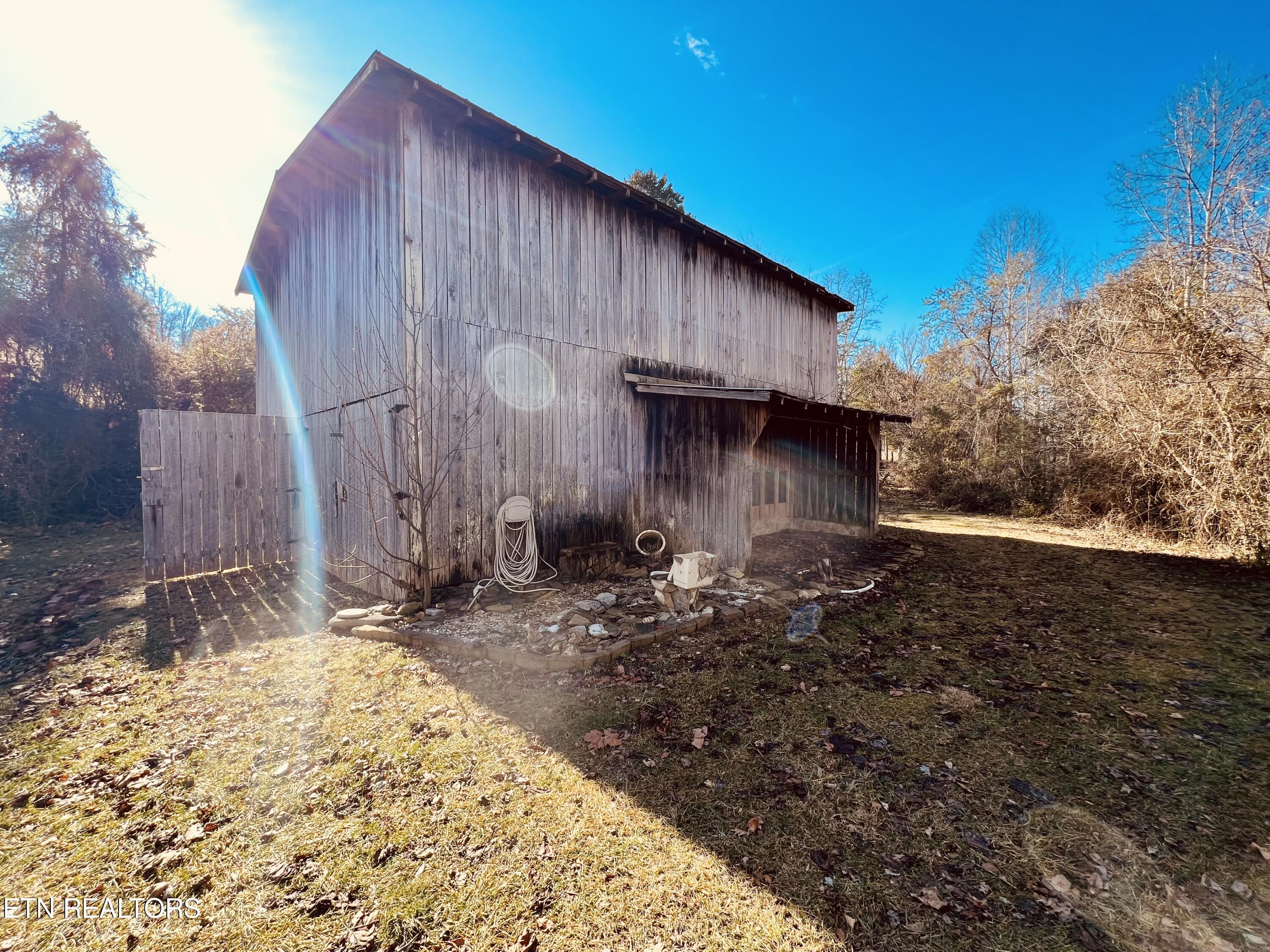 171 England Road Tazewell, TN 37879 - Photo 38 of 47 IMG_6496
