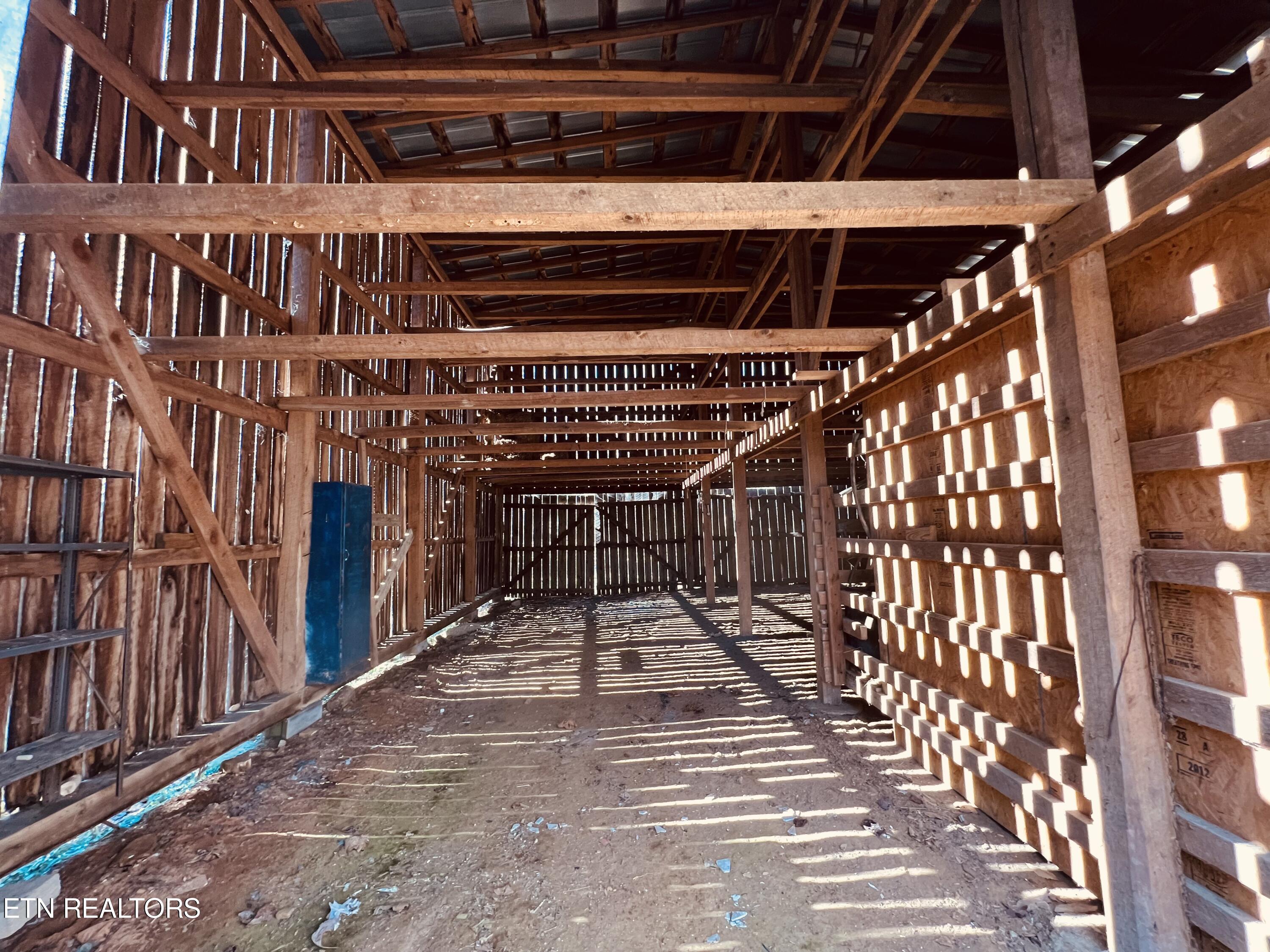 171 England Road Tazewell, TN 37879 - Photo 42 of 47 IMG_6489