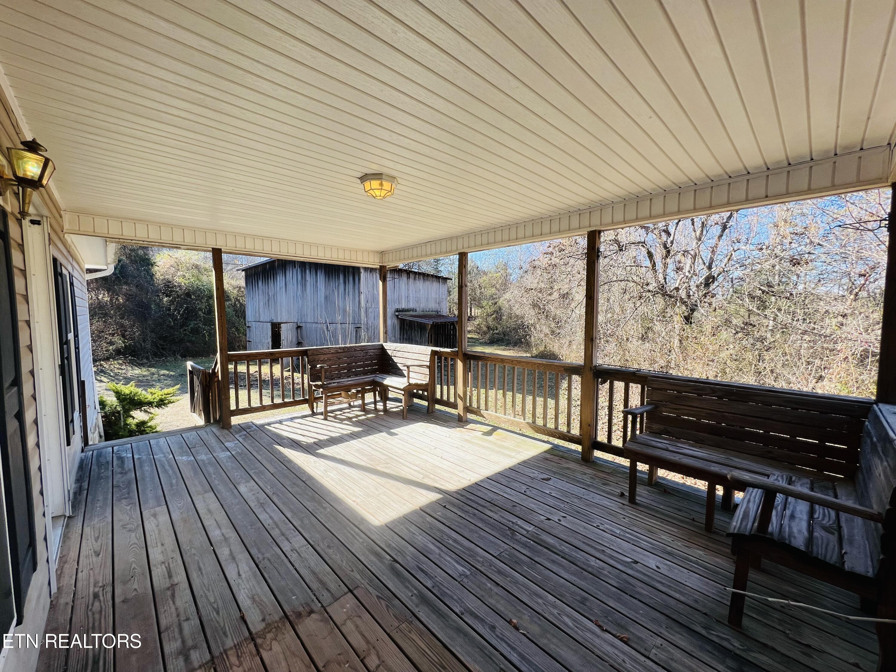 171 England Road Tazewell, TN 37879 - Photo 8 of 47 IMG_6554