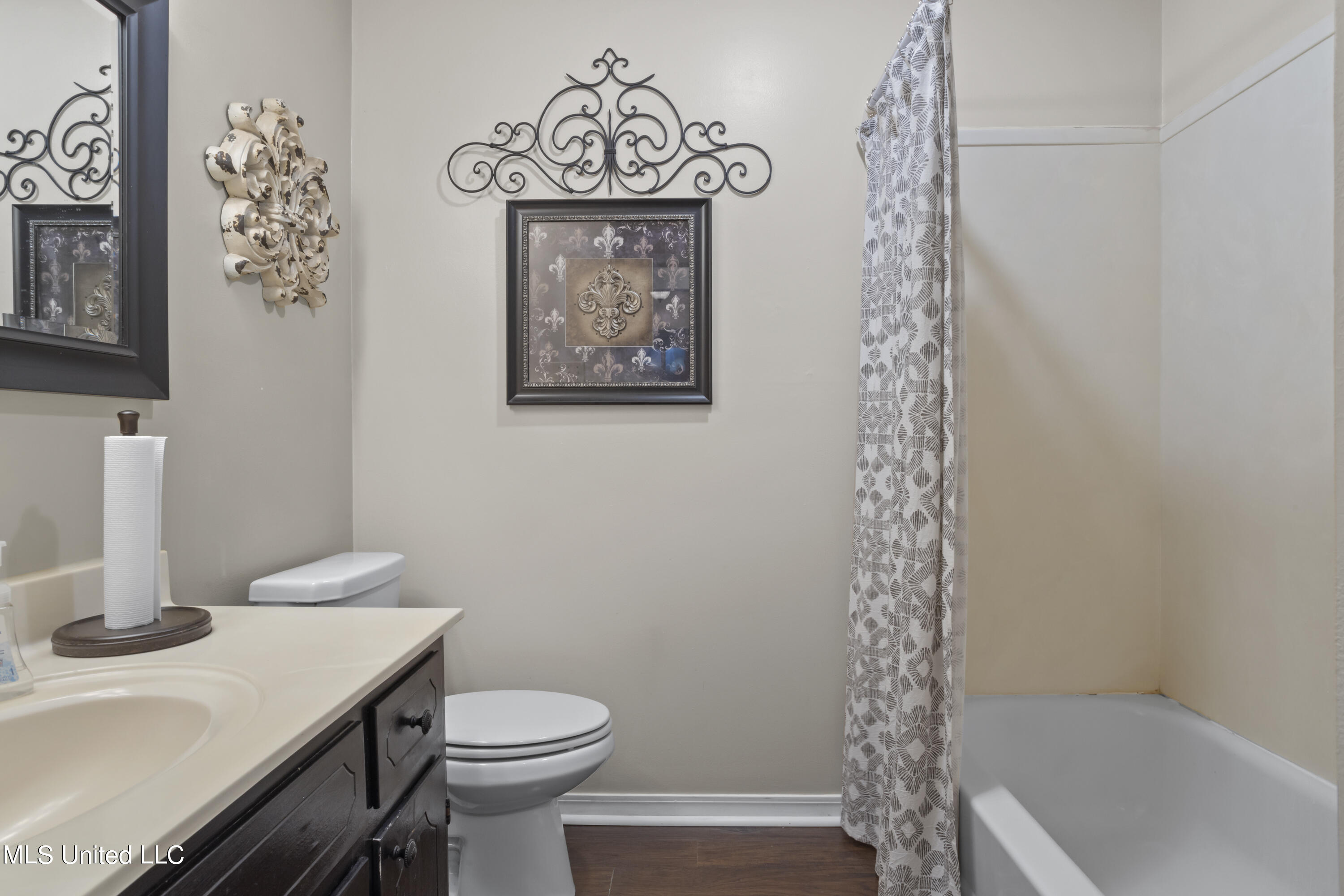 979 Bluff Ridge Biloxi, MS 39532 - Photo 15 of 21 015