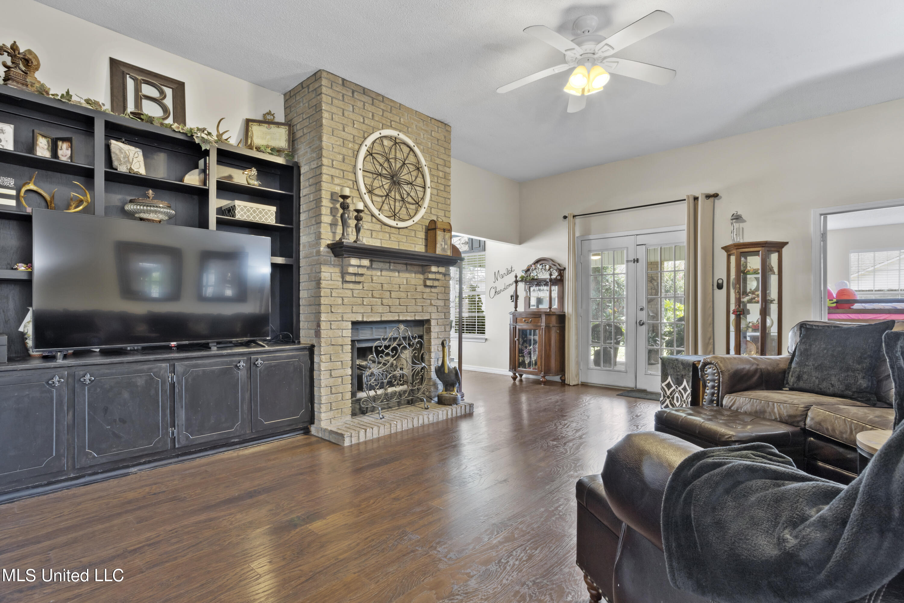 979 Bluff Ridge Biloxi, MS 39532 - Photo 8 of 21 008