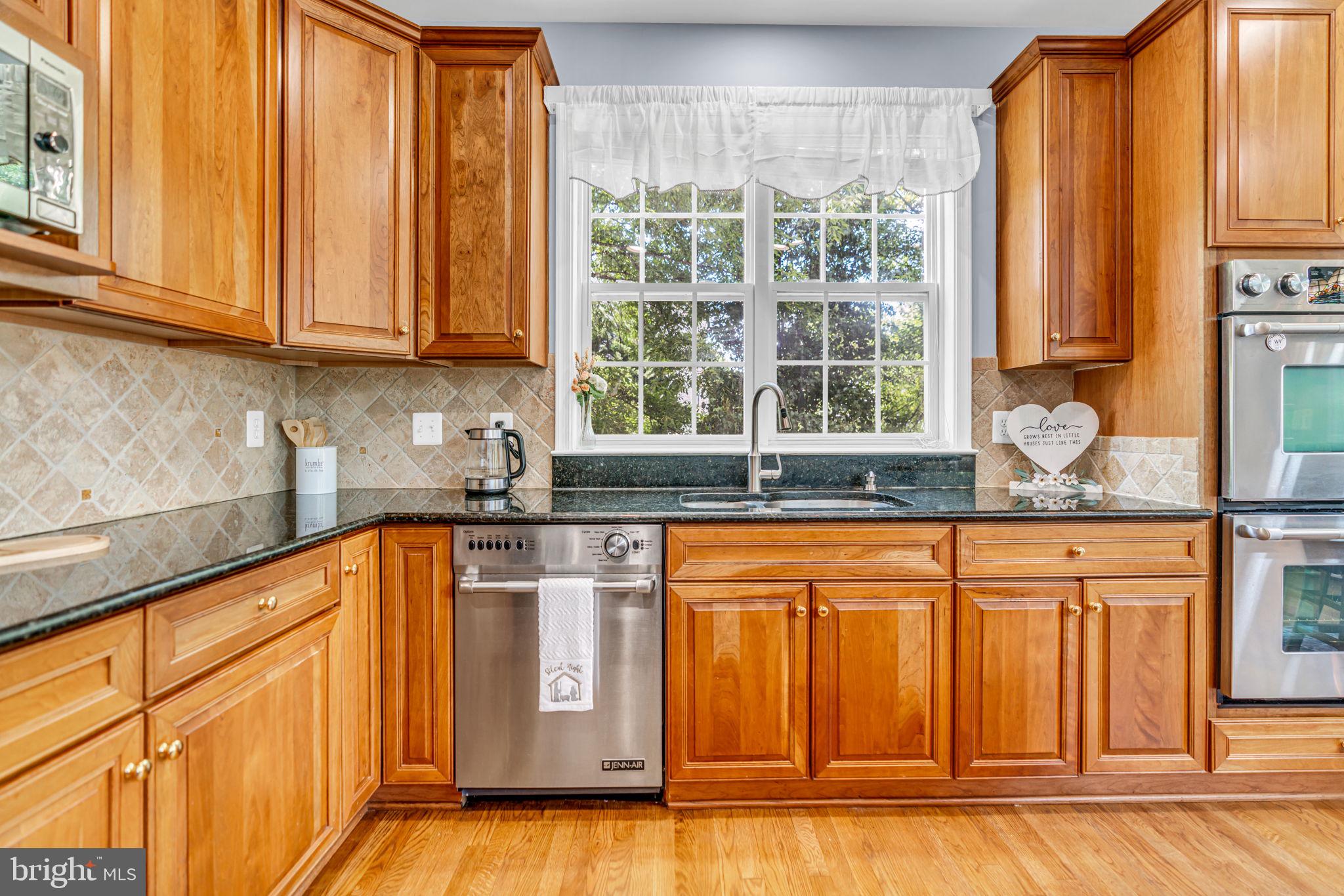 7545 Rio Grande Way Gainesville, VA 20155 - Photo 26 of 74 Gallery Image 26