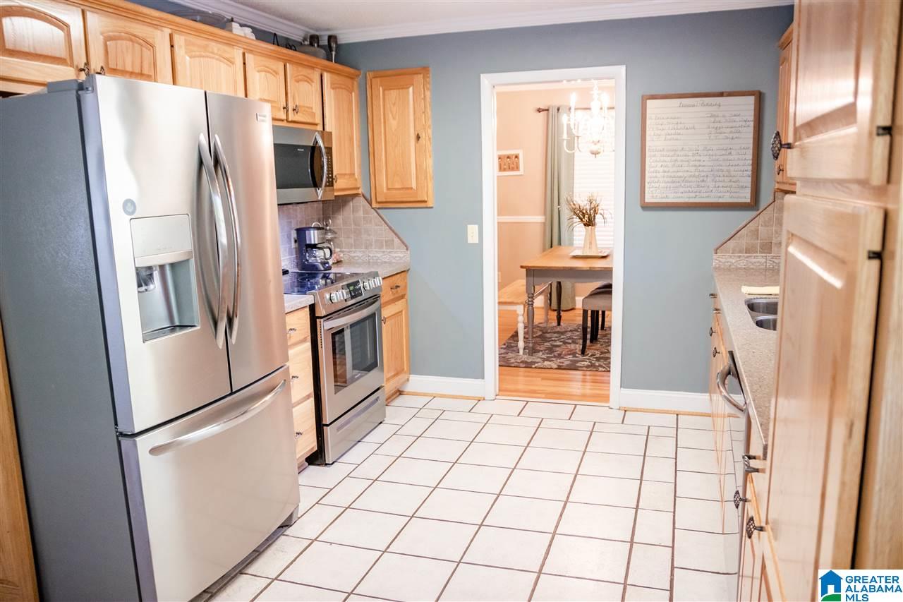 903 Azalea Road Oneonta, AL 35121 - Photo 4 of 28