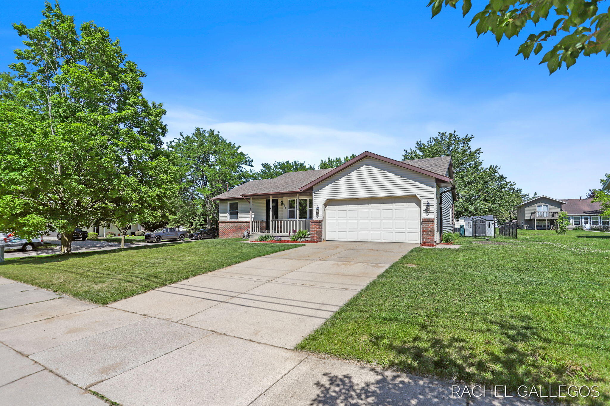 259 Country Club Road Holland, MI 49423 - Photo 1 of 47 1-web-or-mls-259-country-club-rd