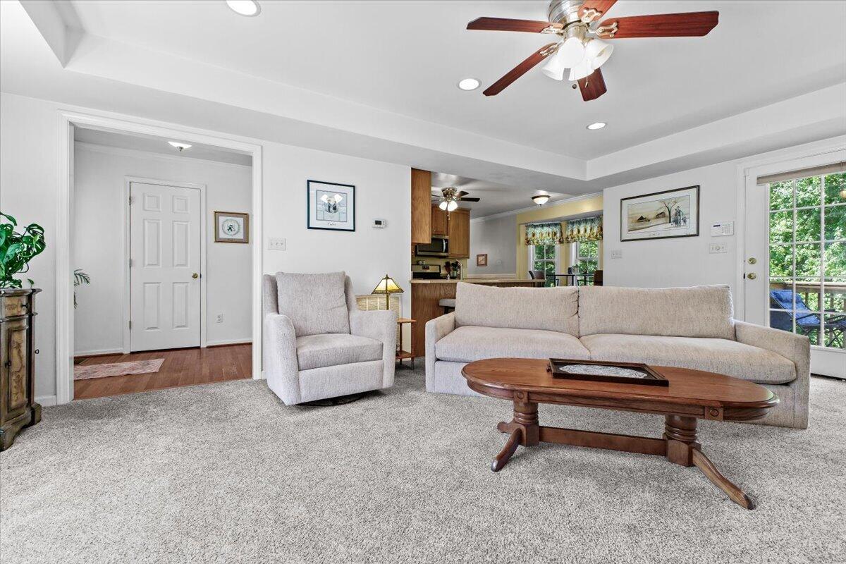 4870 Hickory Ridge Court Roanoke, VA 24018 - Photo 9 of 46 09-4870 Hickory Ridge Ct-9