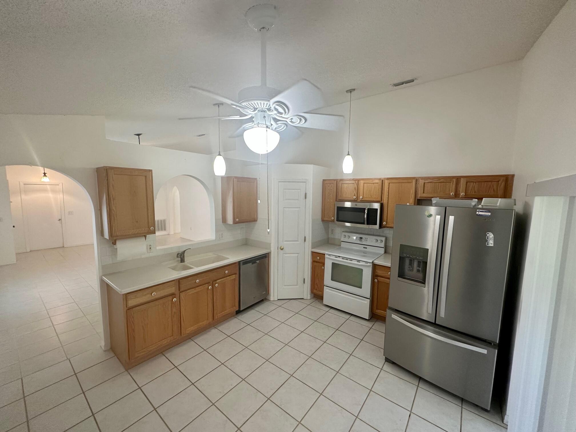 2089 Redwood Circle Palm Bay, FL 32905 - Photo 11 of 19 IMG_0126