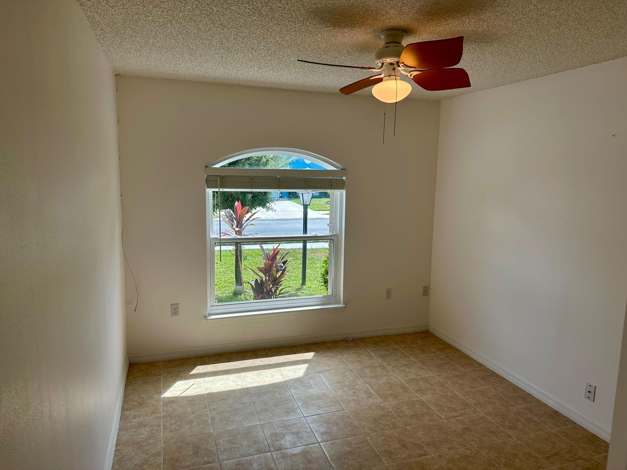 2089 Redwood Circle Palm Bay, FL 32905 - Photo 6 of 19 IMG_0114