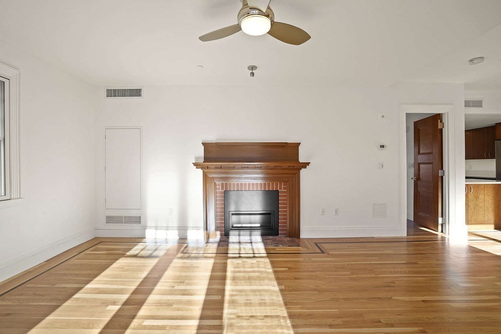 165 Winthrop Road, Unit D Brookline, MA 02445 - Photo 8 of 40