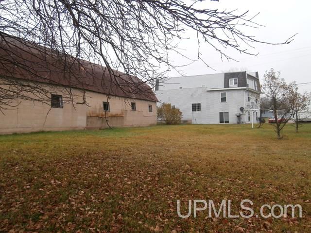 5141 I Road, Unit HYDE LOCATION Bark River, MI 49807 - Photo 3 of 4