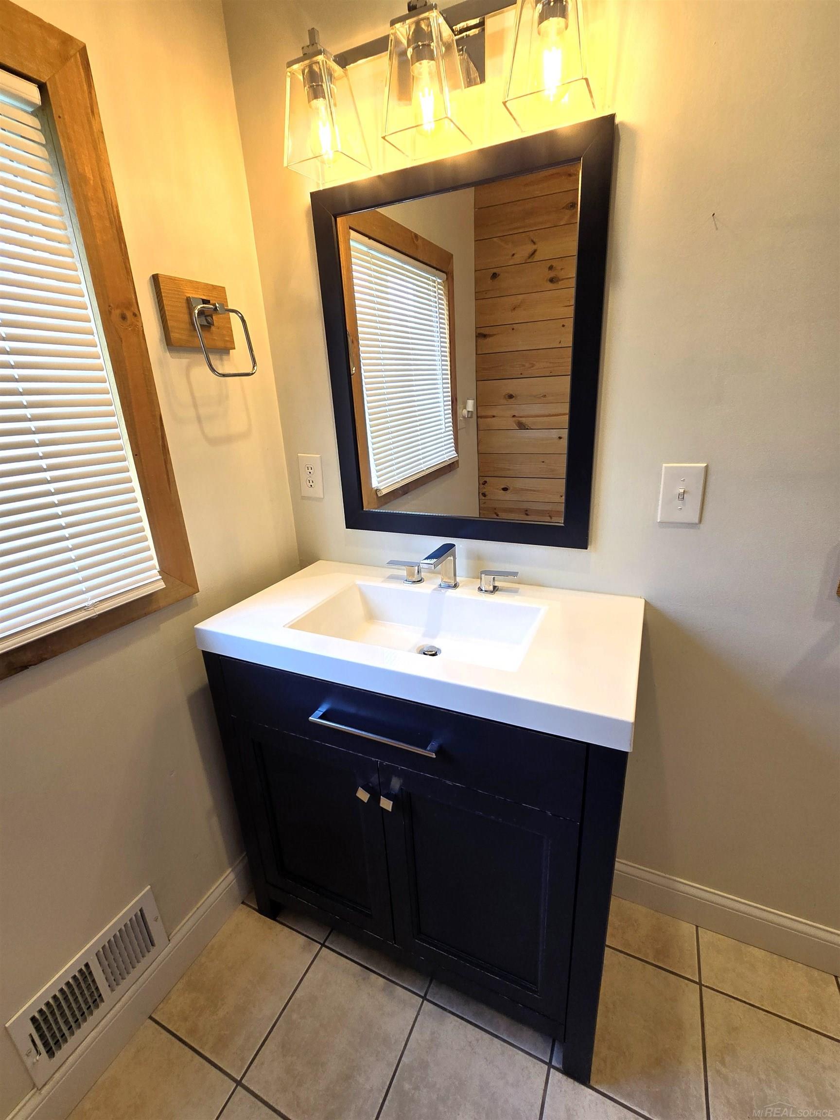 7166 Frith Road St. Clair, MI 48079 - Photo 6 of 62 50143770-85cf94d0-a0fd-4b20-b7e5-be994e06028e.JPG