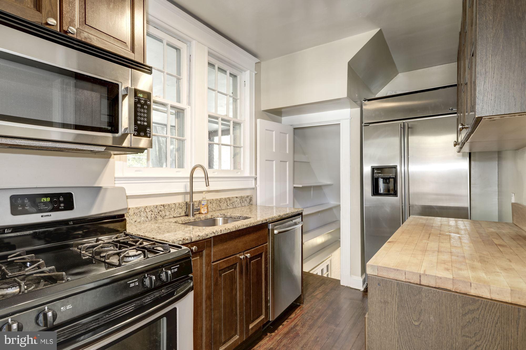 1533 Foxhall Road Northwest Washington, DC 20007 - Photo 15 of 22 gourmet kitchen