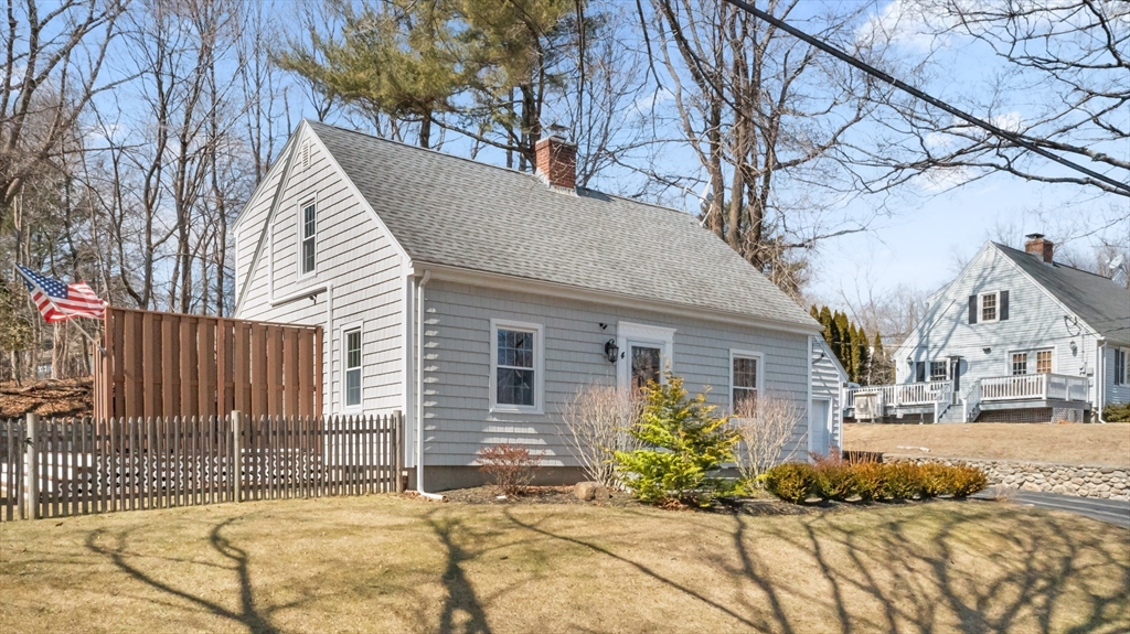 4 Winter Hill Drive Worcester, MA 01605 - Photo 2 of 29