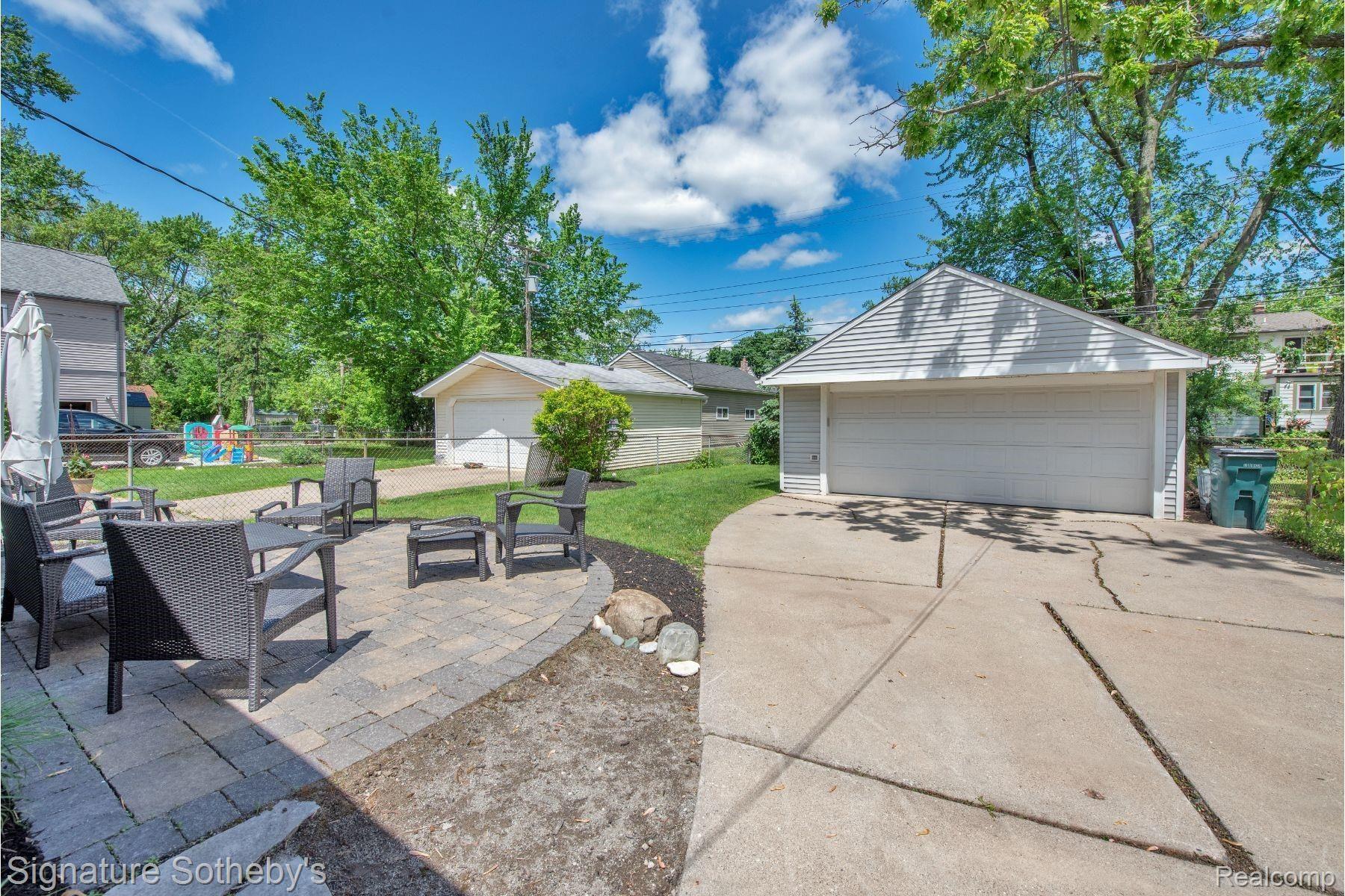 2360 Cambridge Road Berkley, MI 48072 - Photo 2 of 28 2360 Cambridge rd - HD Drone Photography-6.jpg