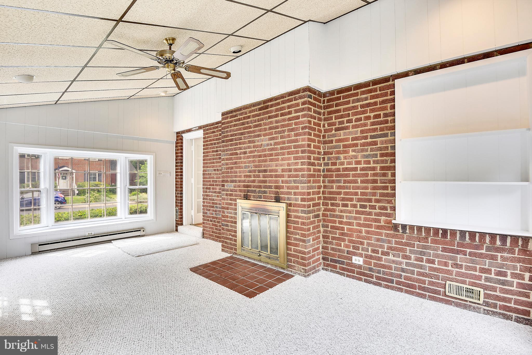 9619 Sutherland Road Silver Spring, MD 20901 - Photo 7 of 29 Interior (General)