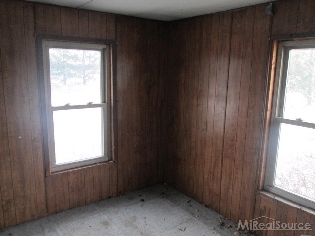 5700 North Vincent Road Elsie, MI 48831 - Photo 4 of 6 31201408-3.JPG