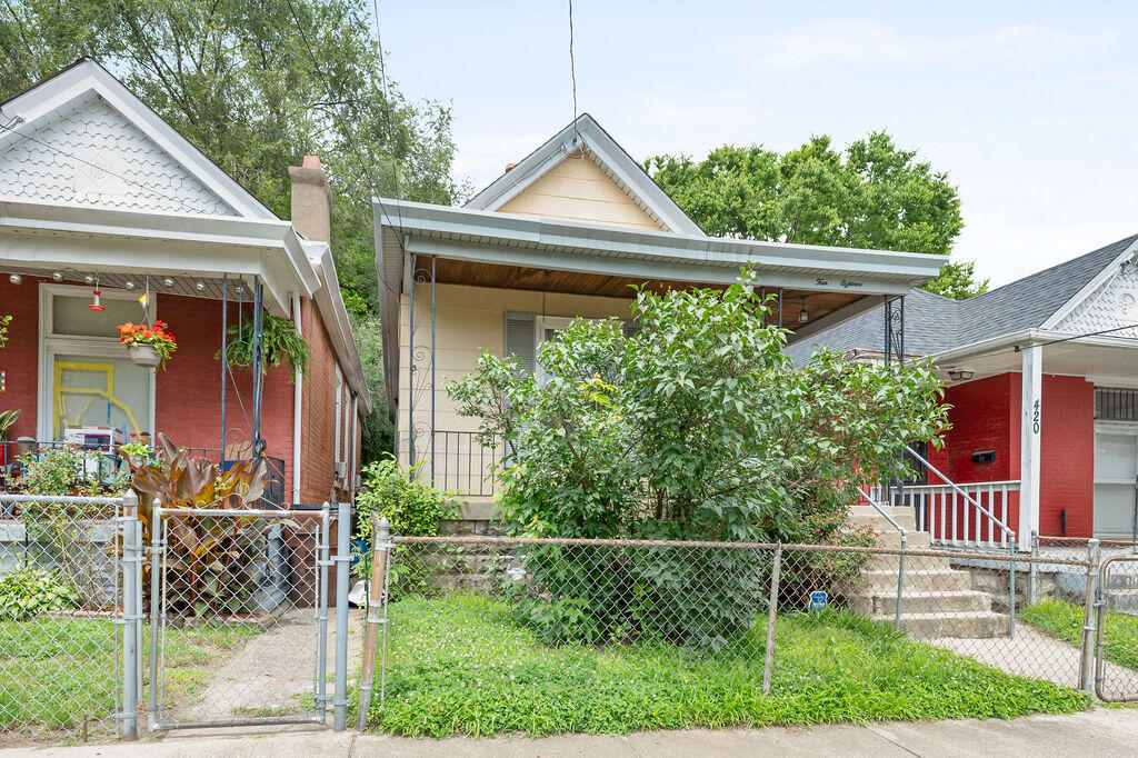 418 Delmar Place Covington, KY 41014 - Photo 2 of 18