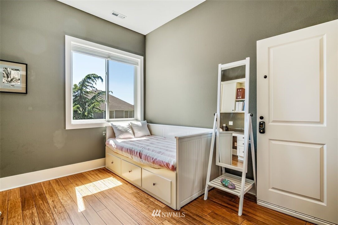 1019 North 28th Place Renton, WA 98056 - Photo 14 of 25