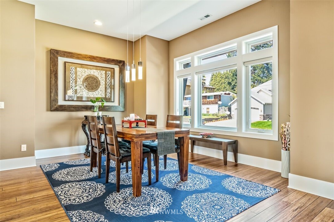1019 North 28th Place Renton, WA 98056 - Photo 5 of 25