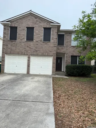 $1,800 | 10235 Southcreek, Converse, TX 78109