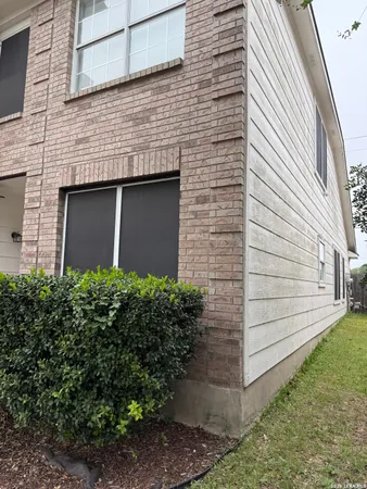 $1,800 | 10235 Southcreek, Converse, TX 78109