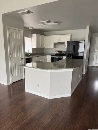 $1,800 | 10235 Southcreek, Converse, TX 78109