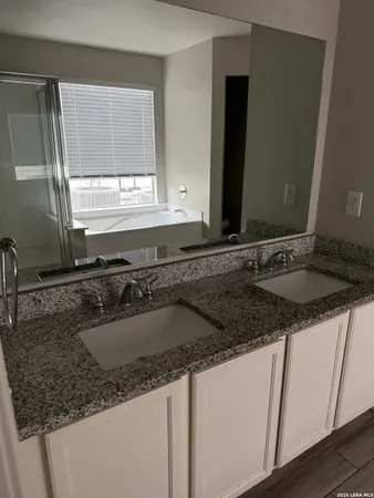 $1,800 | 10235 Southcreek, Converse, TX 78109