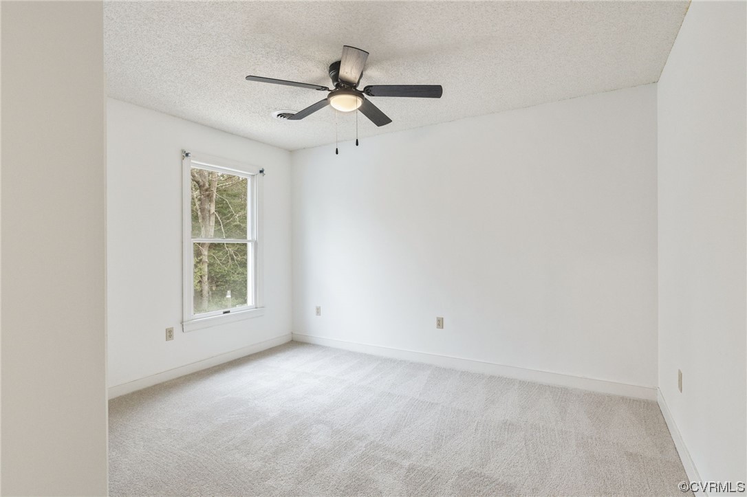 9106 Hickory Road Chesterfield, VA 23838 - Photo 29 of 42 an empty room with a window