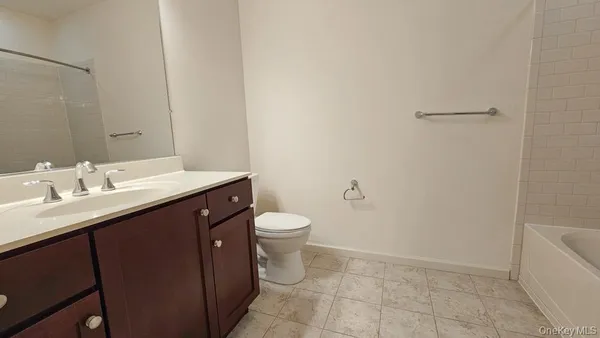 $3,095 | 208 Canter Court, Goshen, NY 10924