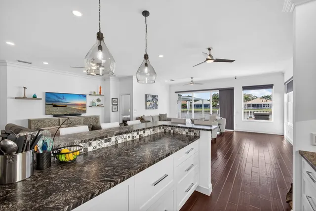 $1,100,000 | 177 Hampton Place, Jupiter, FL 33458