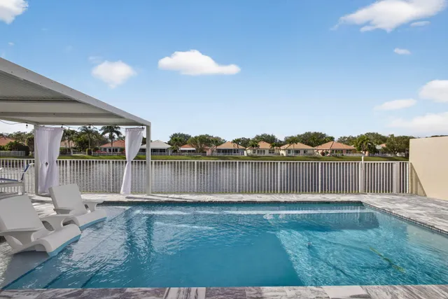$1,100,000 | 177 Hampton Place, Jupiter, FL 33458