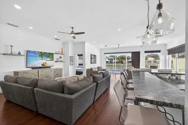 $1,100,000 | 177 Hampton Place, Jupiter, FL 33458