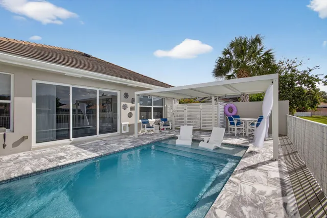 $1,100,000 | 177 Hampton Place, Jupiter, FL 33458