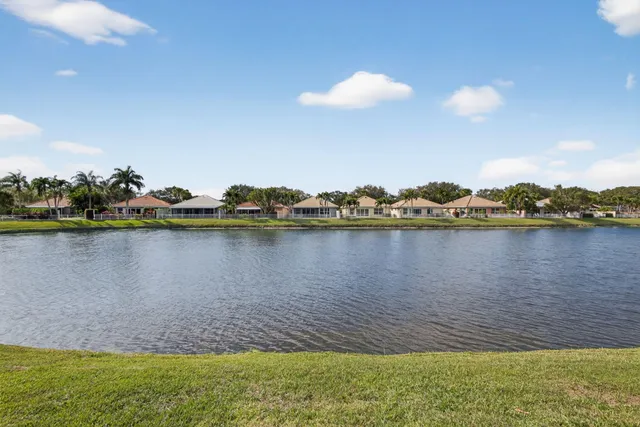 $1,100,000 | 177 Hampton Place, Jupiter, FL 33458