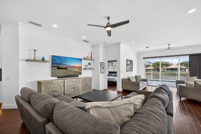 $1,100,000 | 177 Hampton Place, Jupiter, FL 33458