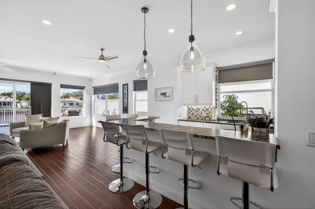 $1,100,000 | 177 Hampton Place, Jupiter, FL 33458