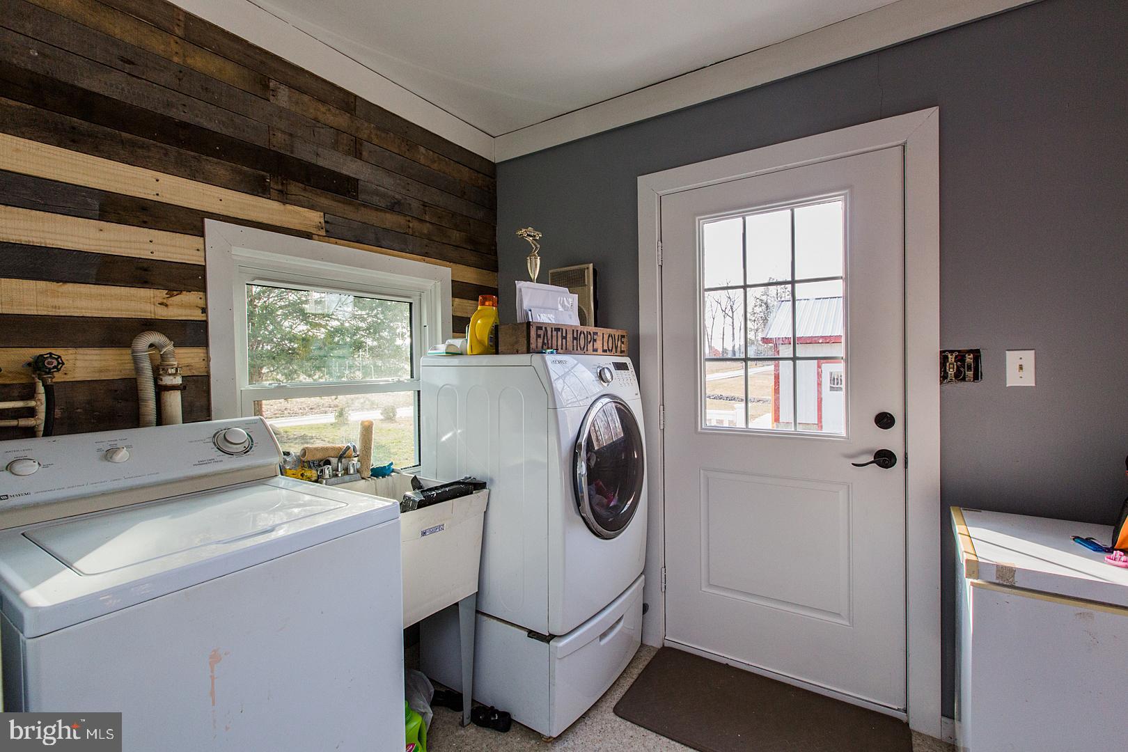38 Fulton View Road Quarryville, PA 17566 - Photo 17 of 42 a utility room with dryer and washer